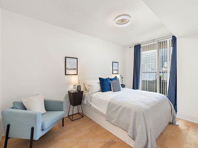 519 - 5 Rosehill Ave