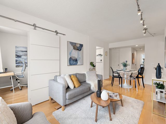 519 - 5 Rosehill Ave