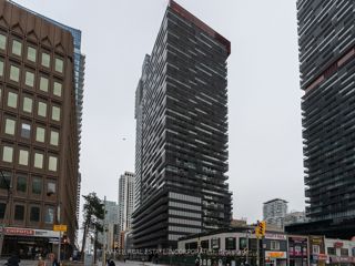 2308 - 15 Roehampton Ave
