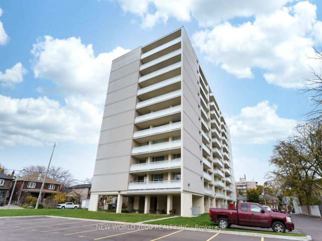 1104 - 485 Eglinton Ave E