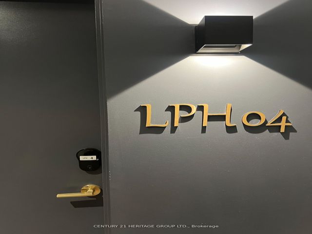 LPH 4 - 543 Richmond St W