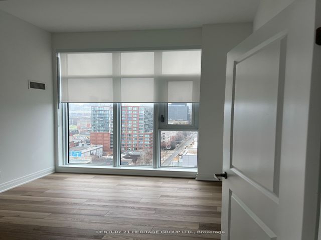 LPH 4 - 543 Richmond St W