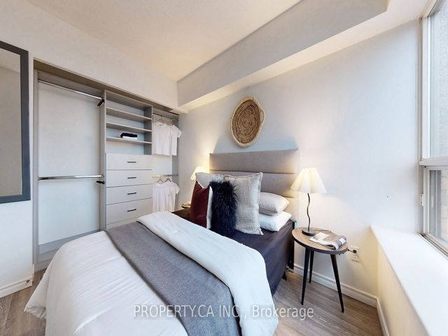 Ph02 - 140 Bathurst St