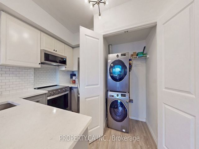 Ph02 - 140 Bathurst St