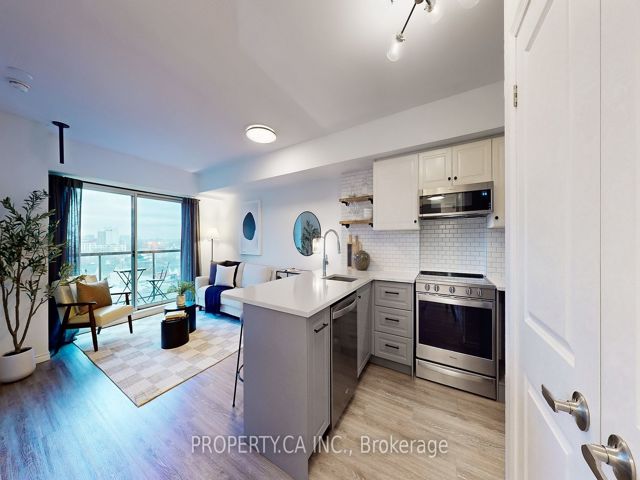 Ph02 - 140 Bathurst St