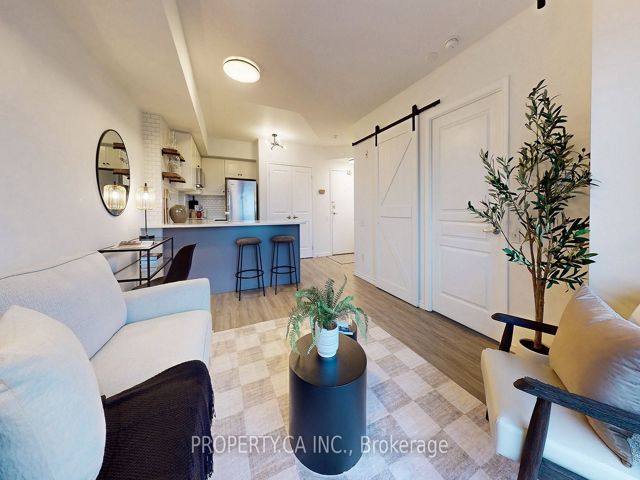 Ph02 - 140 Bathurst St