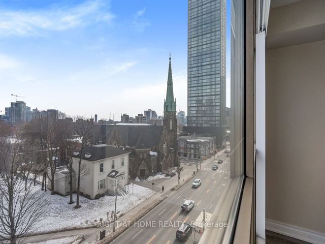 604 - 298 JARVIS ST St