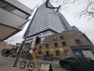 1604 - 8 Cumberland St