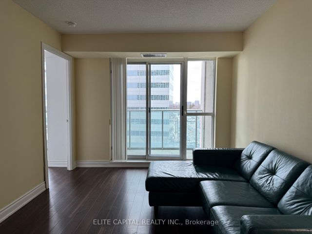 1103 - 31 Bales Ave