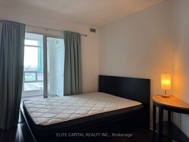 1103 - 31 Bales Ave