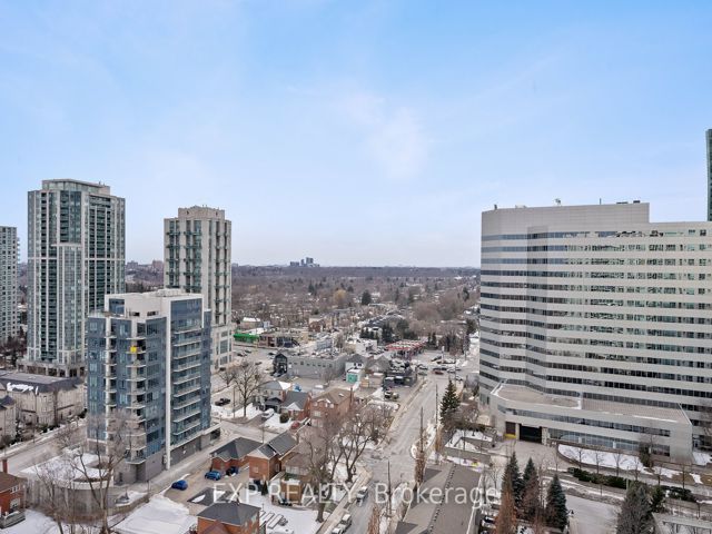 2116 - 17 Anndale Dr