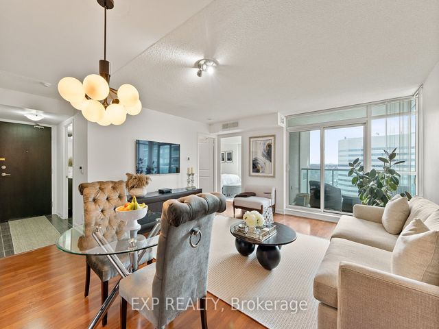 2116 - 17 Anndale Dr