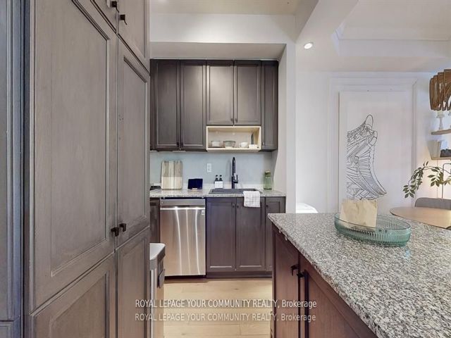 4 - 436 Kenneth Ave