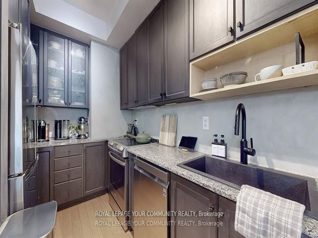 4 - 436 Kenneth Ave