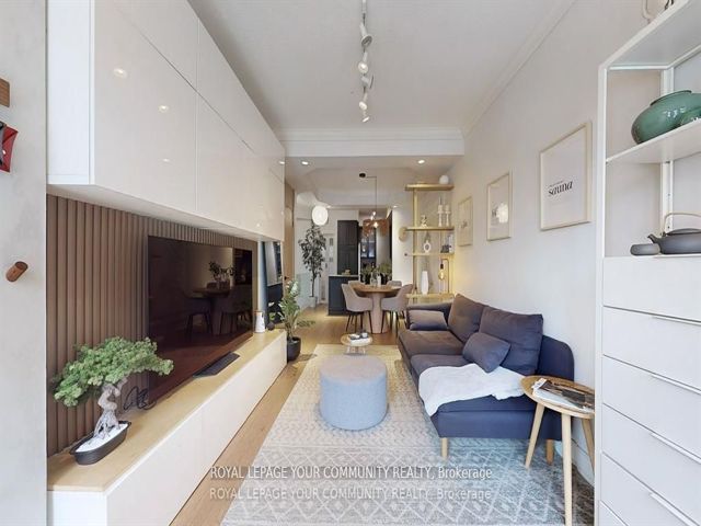 4 - 436 Kenneth Ave