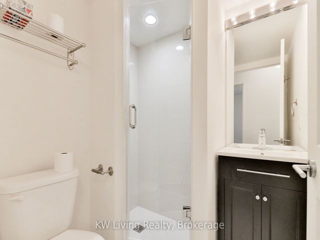 2202 - 23 Hollywood Ave