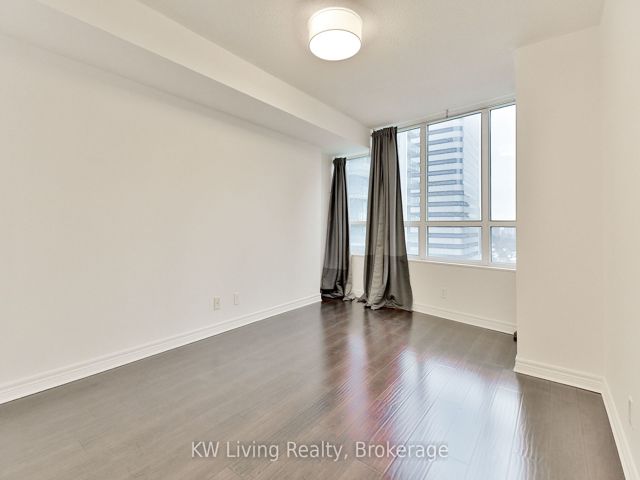 2202 - 23 Hollywood Ave