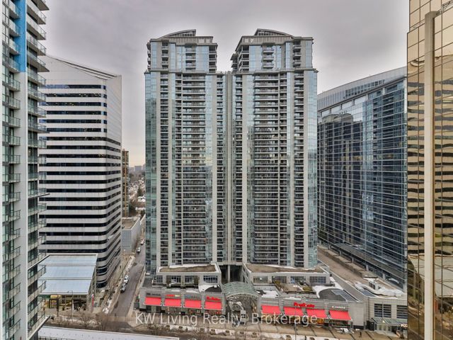 2202 - 23 Hollywood Ave
