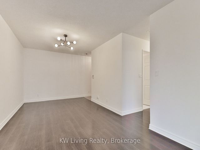 2202 - 23 Hollywood Ave