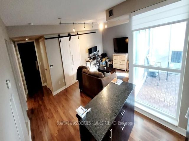2202 - 80 Western Battery Rd