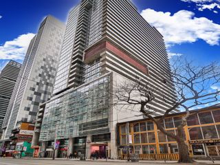 701 - 375 King St W
