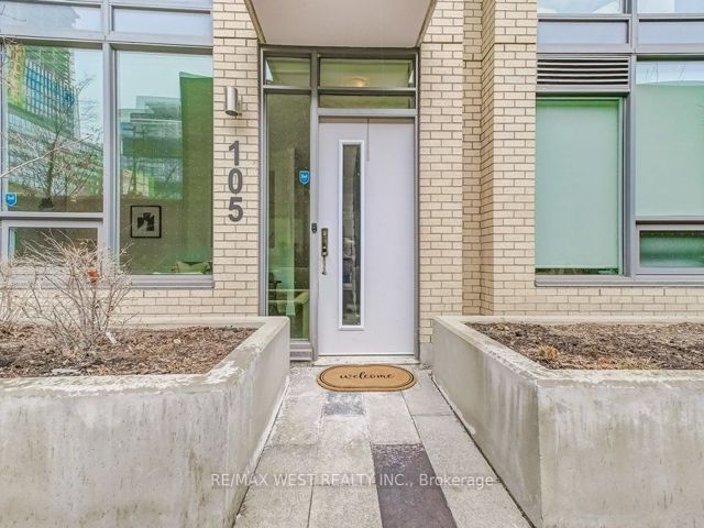 Th105 - 120 Parliament St