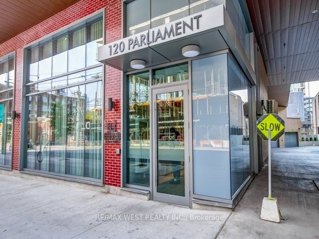 Th105 - 120 Parliament St