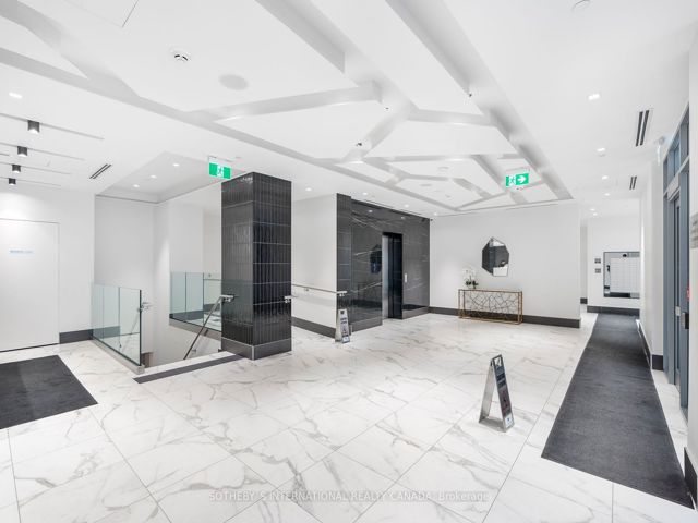 711 - 50 Dunfield Ave