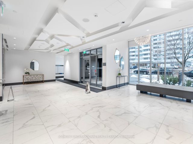 711 - 50 Dunfield Ave