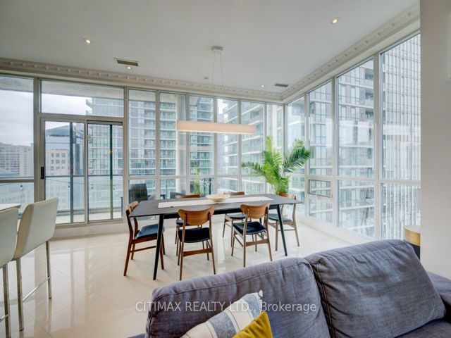 2906 - 12 Yonge St