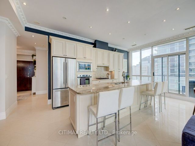 2906 - 12 Yonge St