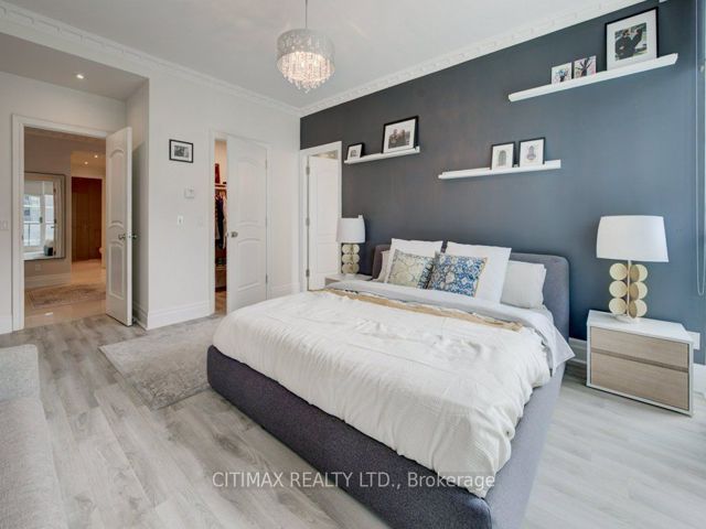 2906 - 12 Yonge St