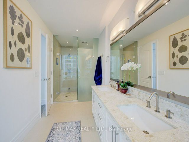 2906 - 12 Yonge St
