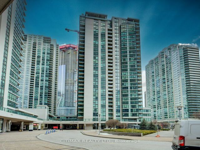 2906 - 12 Yonge St