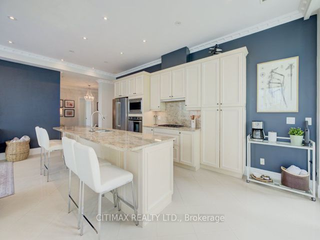 2906 - 12 Yonge St
