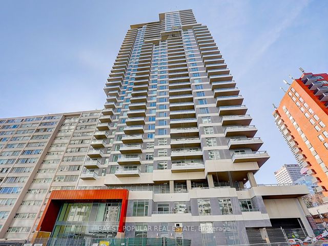 812 - 50 Dunfield Ave
