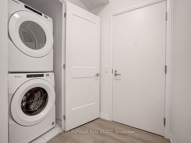 812 - 50 Dunfield Ave