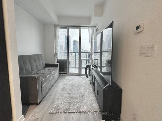 2410 - 159 Wellesley St E