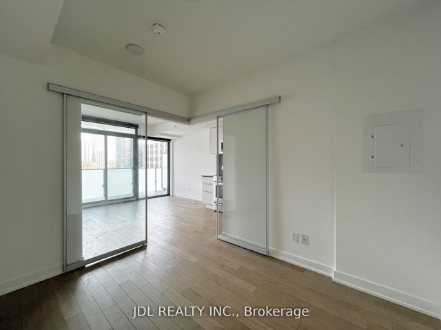 1315 - 25 Richmond St E