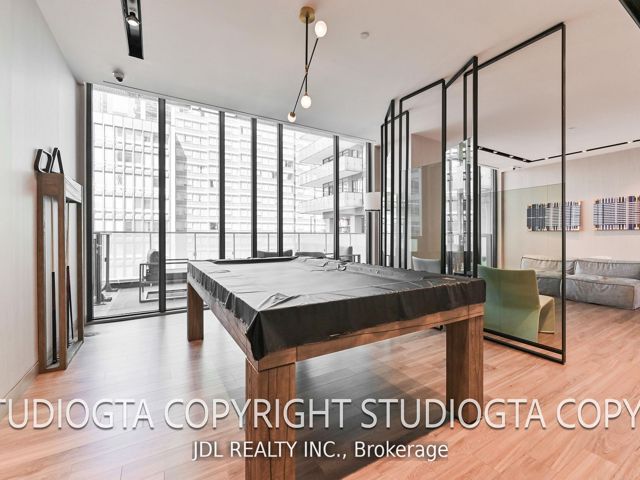 1315 - 25 Richmond St E