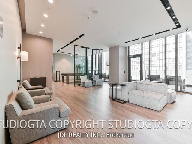1315 - 25 Richmond St E