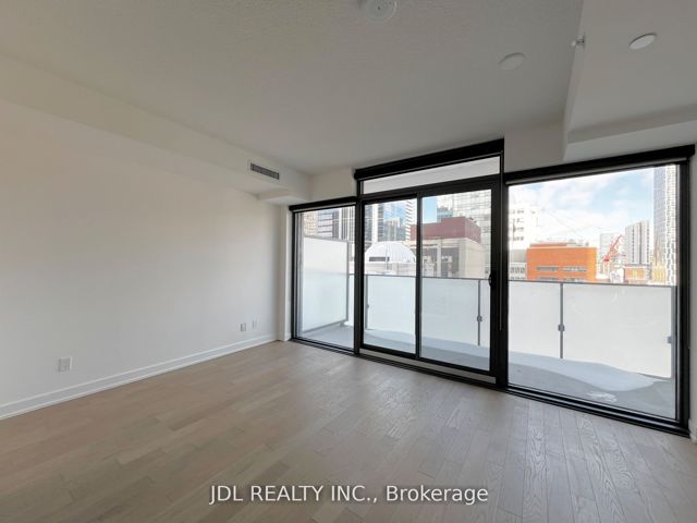 1315 - 25 Richmond St E