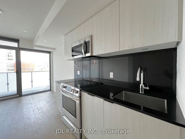 1315 - 25 Richmond St E
