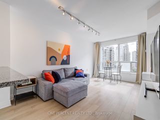1105 - 21 Hillcrest Ave