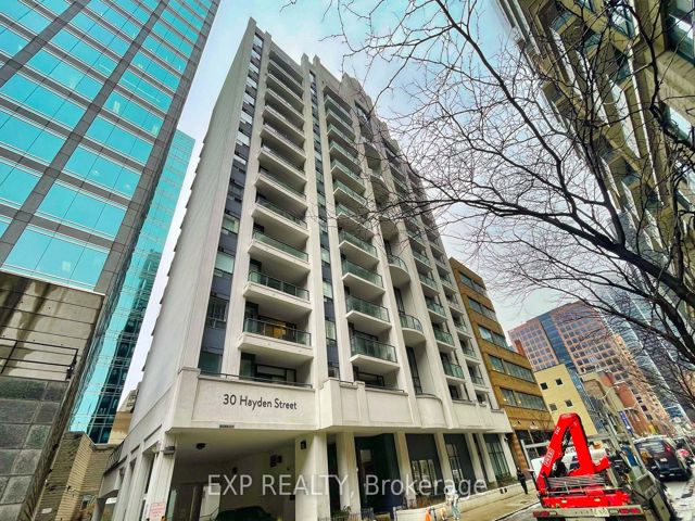 205 - 30 Hayden St