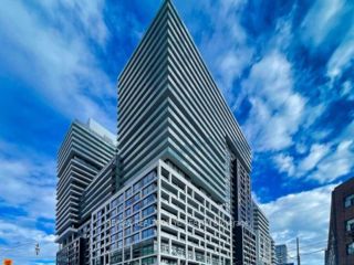 433 - 135 Lower Sherbourne St