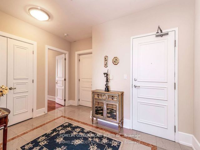 1602C - 662 Sheppard Ave E
