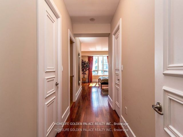 1602C - 662 Sheppard Ave E