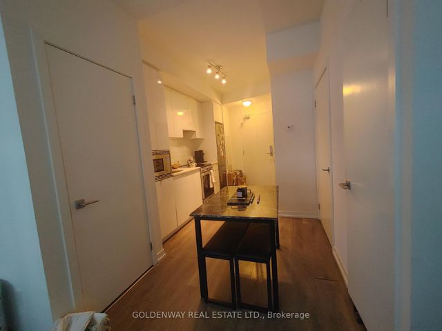1211 - 49 East Liberty St
