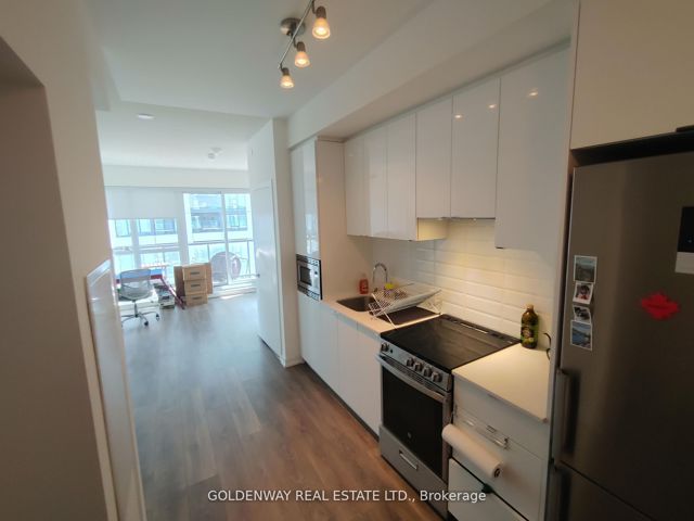 1211 - 49 East Liberty St